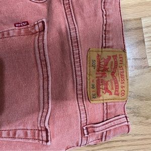 Levis 502 for men, very good condition worn 2 x. smoke petfree home